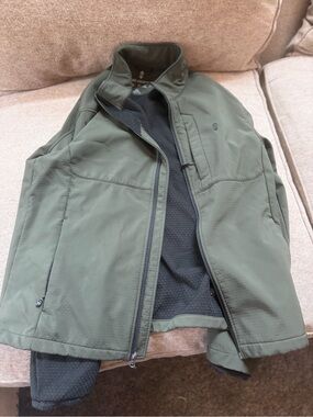 Free Country Men's Green Softshell Performance Jacket